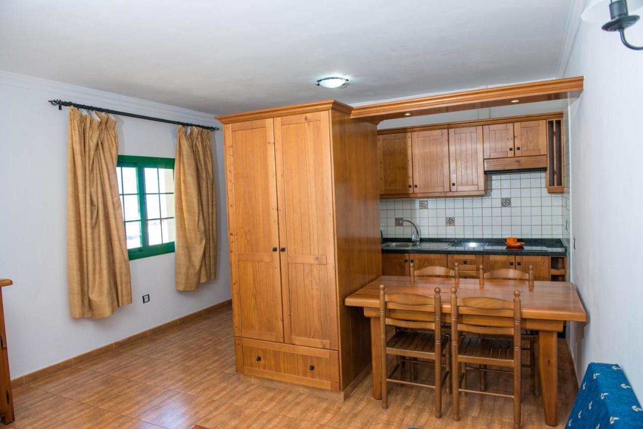 Apartamentos La Palmera Фронтера Экстерьер фото